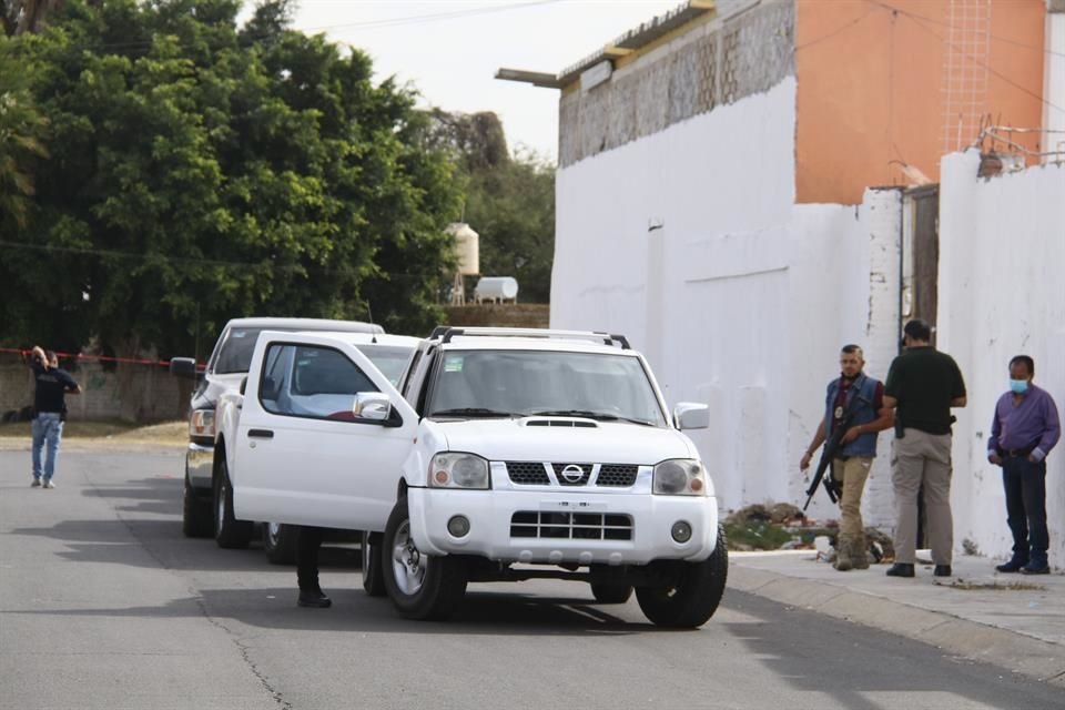 En Villas de la Hacienda las autoridades están procesando una fosa clandestina.