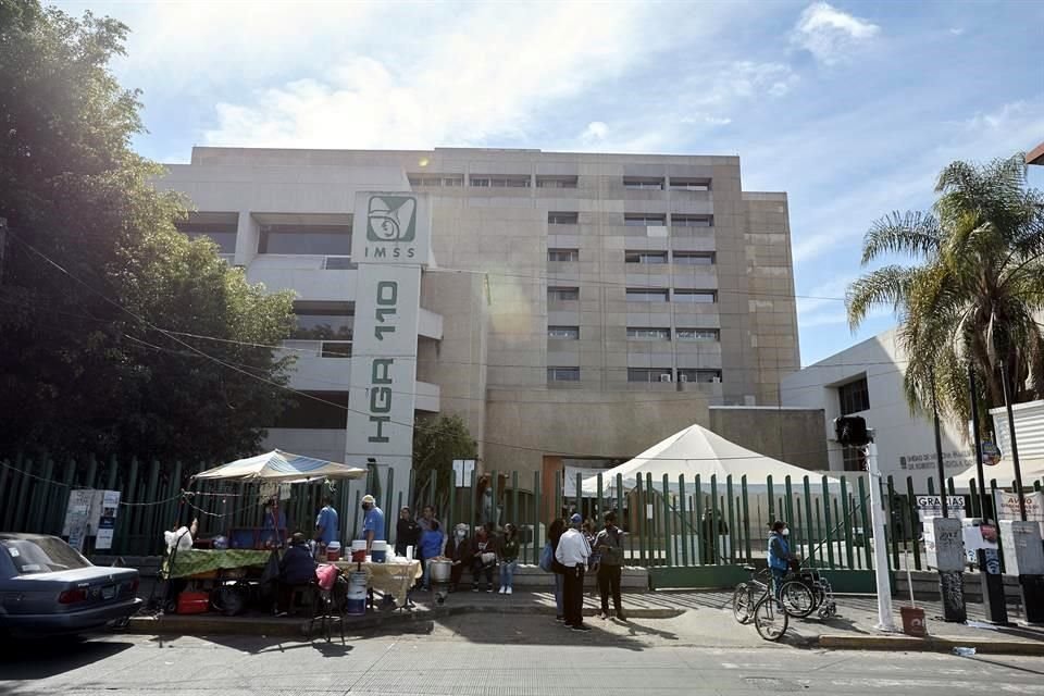 El mayor problema de saturación se presenta en el Hospital 110, el 46 y el Centro Médico Nacional de Occidente.