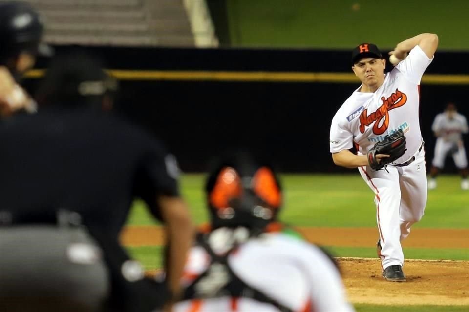 Los Naranjeros están arriba 2-0 en la serie ante los Sultanes.