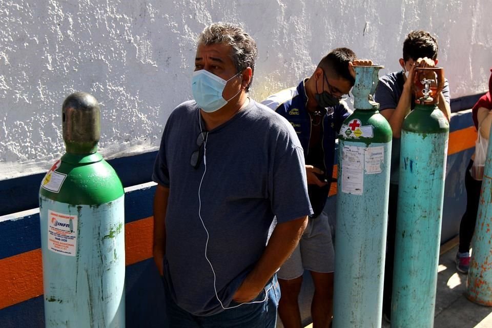 Las personas tardaban entre tres y cinco horas para poder rellenar el tanque de oxigeno.