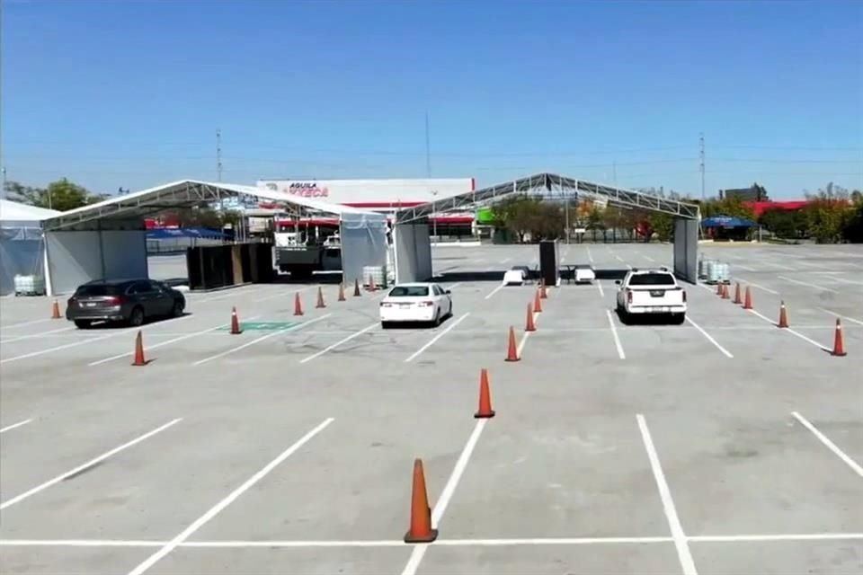 La Arena Monterrey será un macrocentro donde esperan aplicar entre 8 mil y 10 mil dosis diarias con un modelo de drive thru.