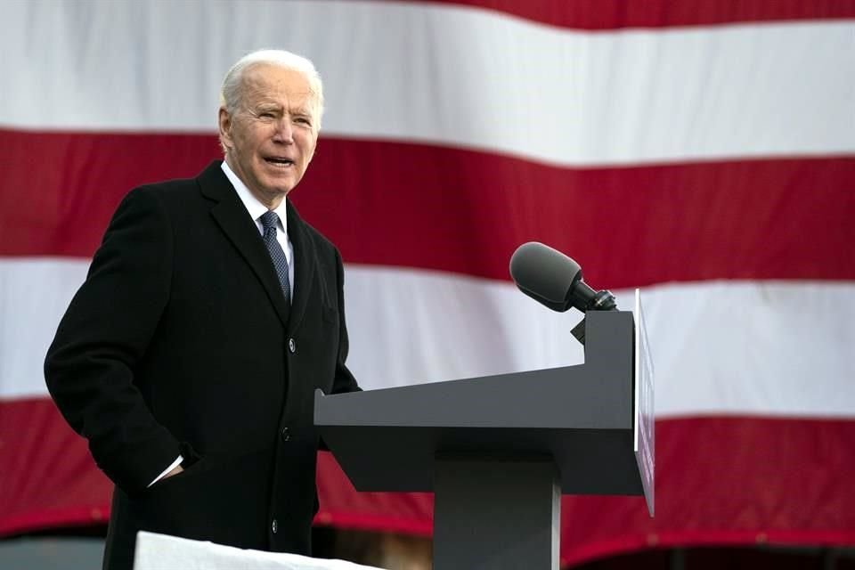 Joe Biden iniciará también la revisión de toda órden que considere perjudicial para el ambiente o la salud pública.