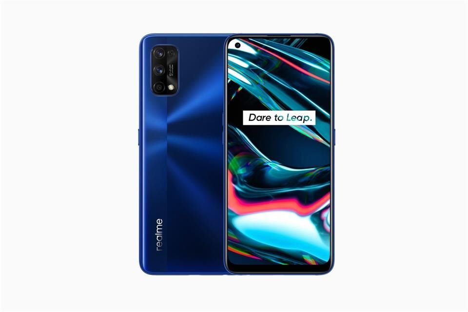 El Realme 7 Pro tiene una pantalla Super AMOLED FHD+ de 6.4 pulgadas, con una discreta perforación en la que yace la cámara gran angular para capturar las selfies con una resolución de 32MP.