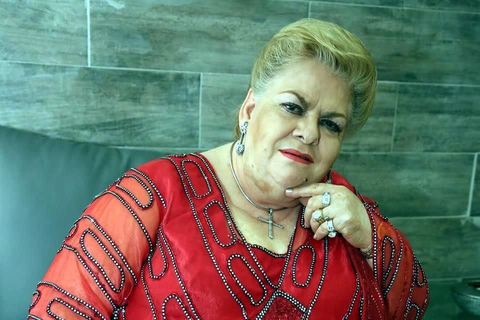 Paquita la del Barrio fue invitada a ser candidata de una diputación local en Veracruz por el Partido Movimiento Ciudadano.