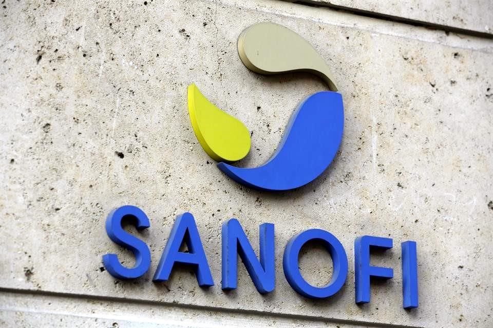 La farmacéutica francesa hizo este anuncio en medio de la presión que pasa la Unión Europea ante las críticas por su lento programa de vacunación.