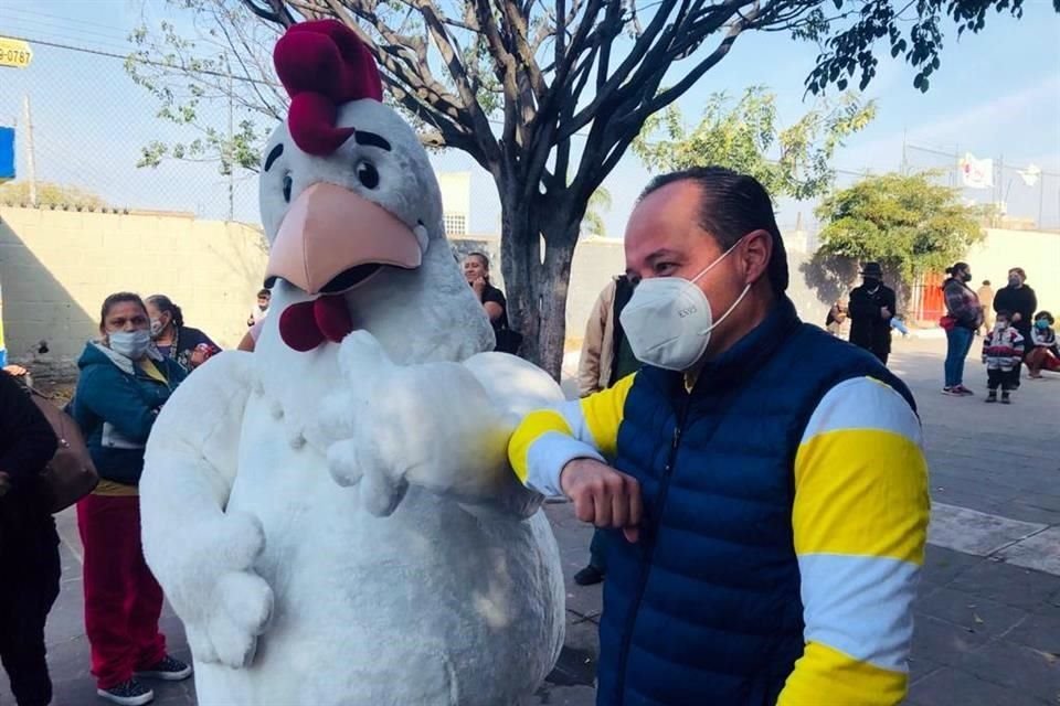 Maldonado Chavarín dijo que le hicieron un buen descuento en su compra.