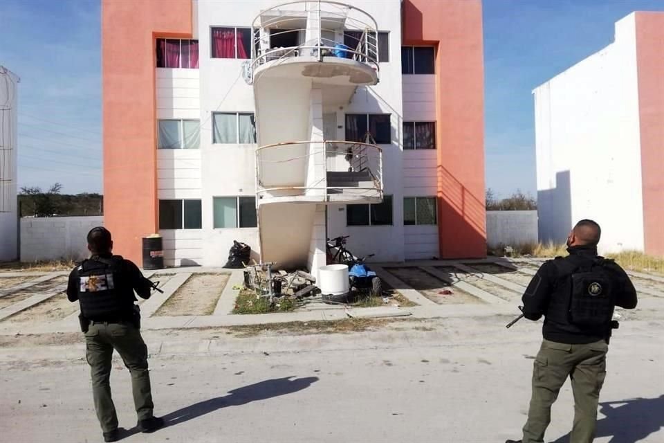 Agentes ministeriales realizaron la revisión en el inmueble ubicado sobre la calle San Alfonso y San Antonio, en su cruce con San Antonio, en la Colonia Dinastía Loreto.