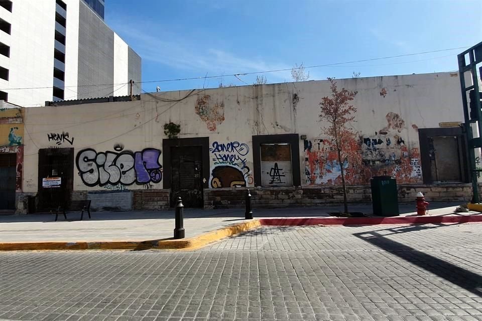 Con el proyecto Calles Completas, la Secretaría de Infraestructura estatal busca un mayor espacio para los peatones, pero también mejorar la imagen urbana de Doctor Coss.