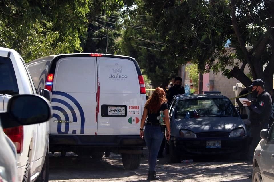 Adentro de una vivienda fue localizado el cuerpo de un joven asesinado; el hallazgo se registró sobre la Etapa 9 del Fraccionamiento Chulavista, en Tlajomulco.