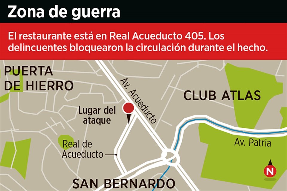 Un comando armado llegó a un restaurante de Real Acueducto, donde privó de la libertad a una persona. En el lugar había gente armada, que repelió el ataque. 