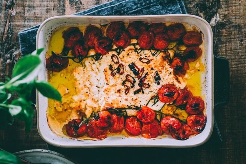La uunifeta pasta se compone de nueve ingredientes, de los cuales el más importante es el queso feta.