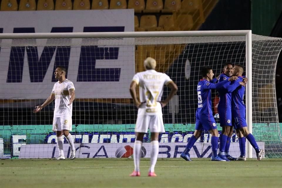 Cruz Azul anotó el 1-0 apenas en el amanecer del partido.