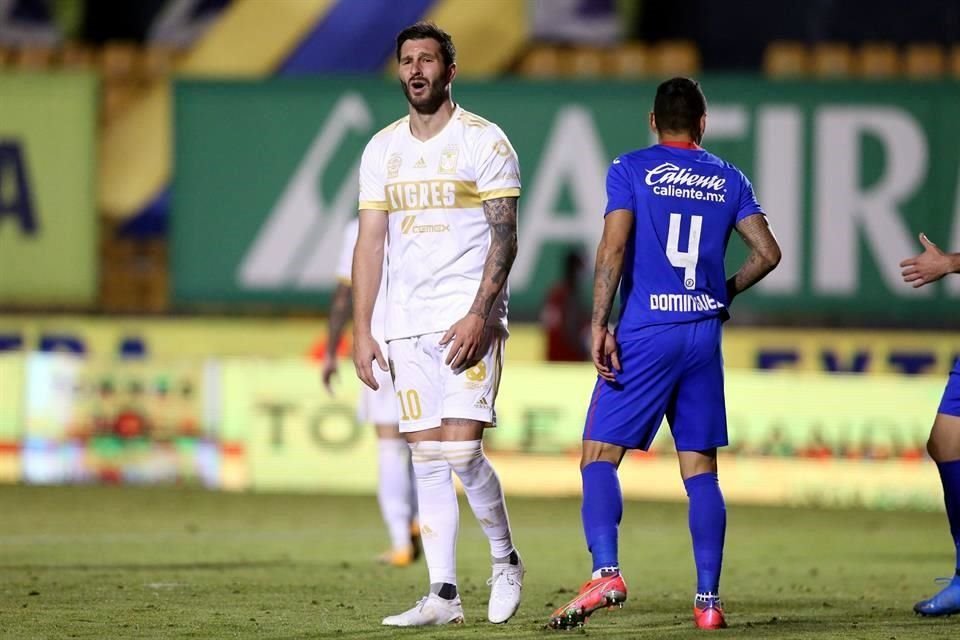Los Tigres salieron frustrados con la derrota en casa ante la Máquina.