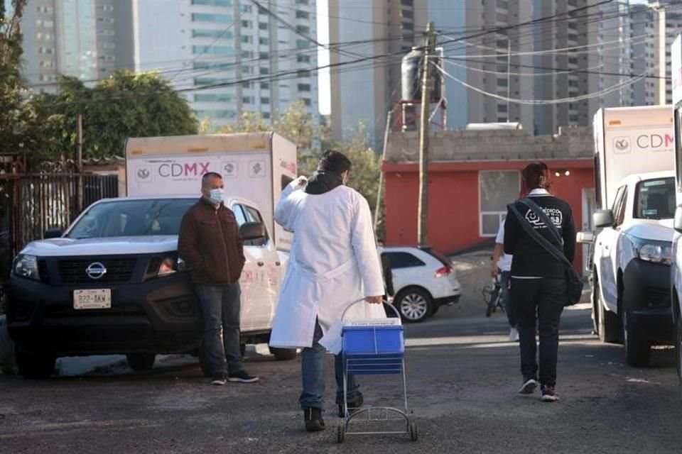 Cada brigada cuenta con cuatro elementos: médico, enfermera, promotor de salud y registrador-