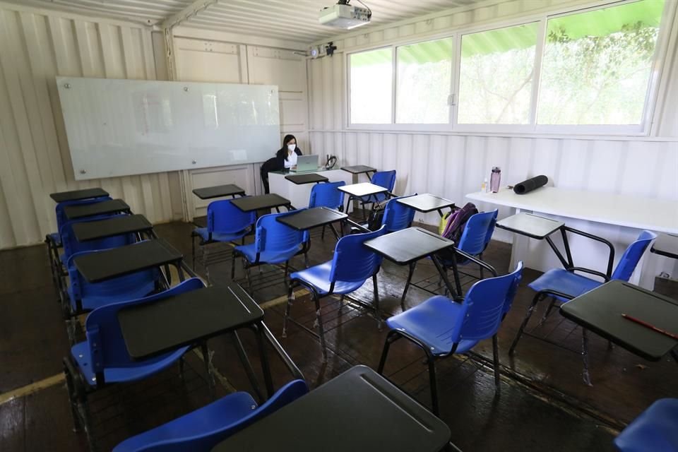 Hoy se cumple un año de la suspensión de clases presenciales y eso ha generado un estancamiento grave, advierten especialistas.
