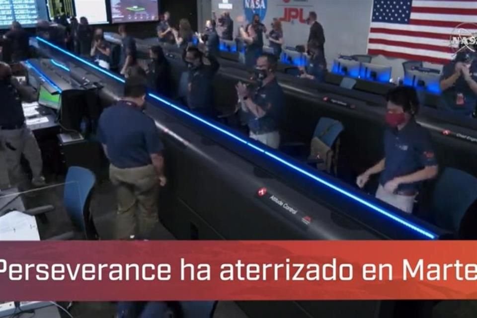 A las 14:49 horas se confirmó el ingreso a la atmósfera marciana, con una altitud de 120 km de la superficie y una velocidad de 4 kilómetros por hora y en descenso.