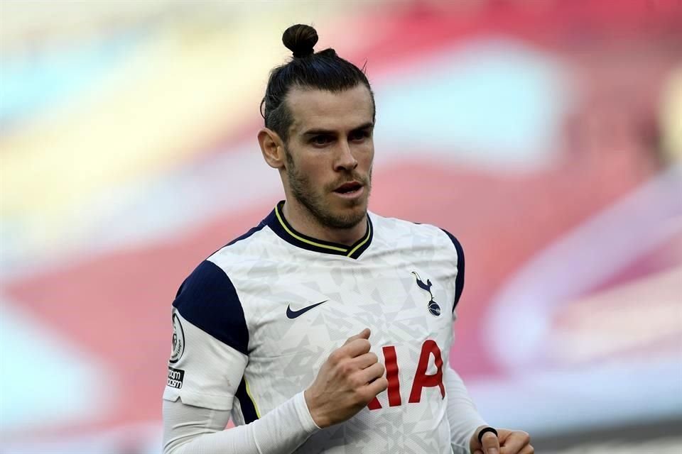 Gareth Bale no fue titular, pero entró de cambio al 46' por el argentino Erik Lamela.