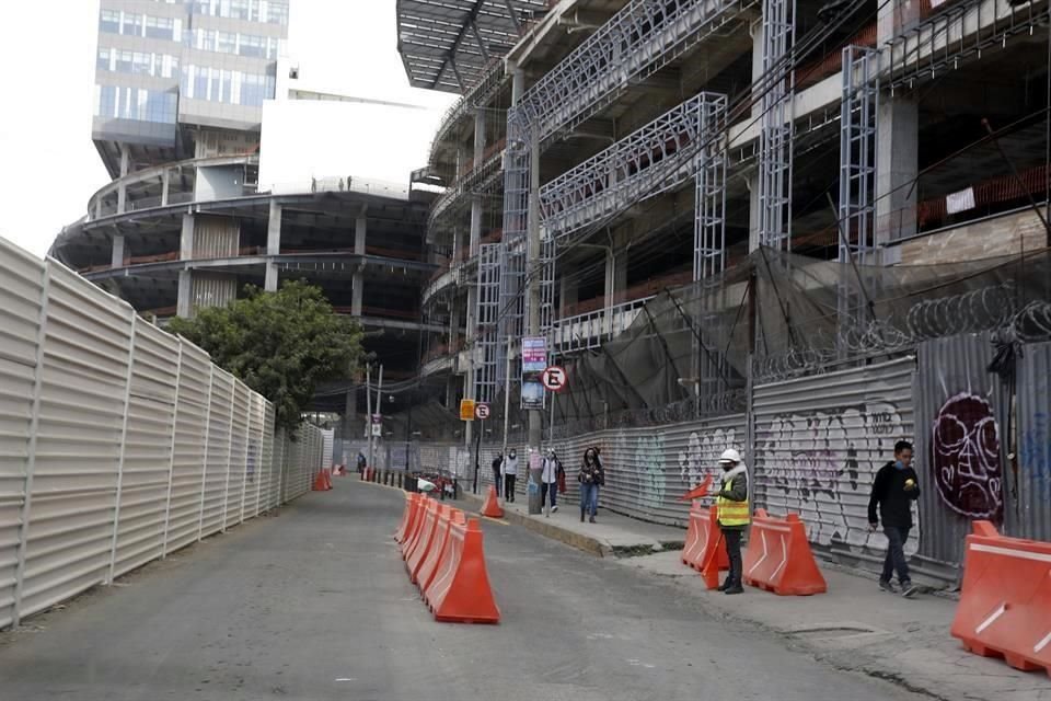 Con la negociación que hacen CDMX y Fibra Uno se pretende obras de compensación por el monto de la multa por cortar sin permiso 57 árboles por #Mítikah (40 millones 833 mil pesos).