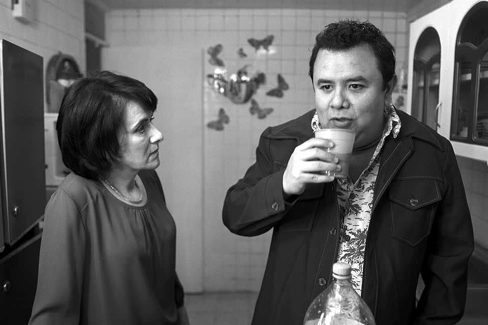 La cinta 'Ok, Está Bien', protagonizada por el standupero Tío Rober, ha generado mucho ruido entre la crítica especializada.