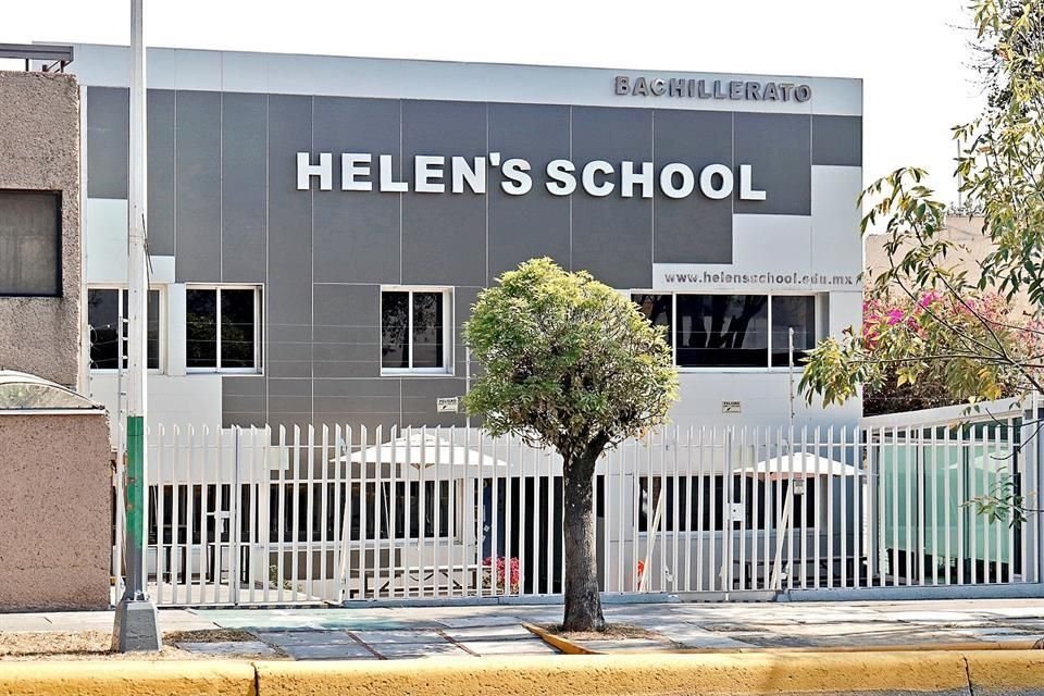 Los directivos de planteles sufren deserción de alumnos. El 18 por ciento de sus estudiantes partieron, la mayoría hacia escuelas públicas.
