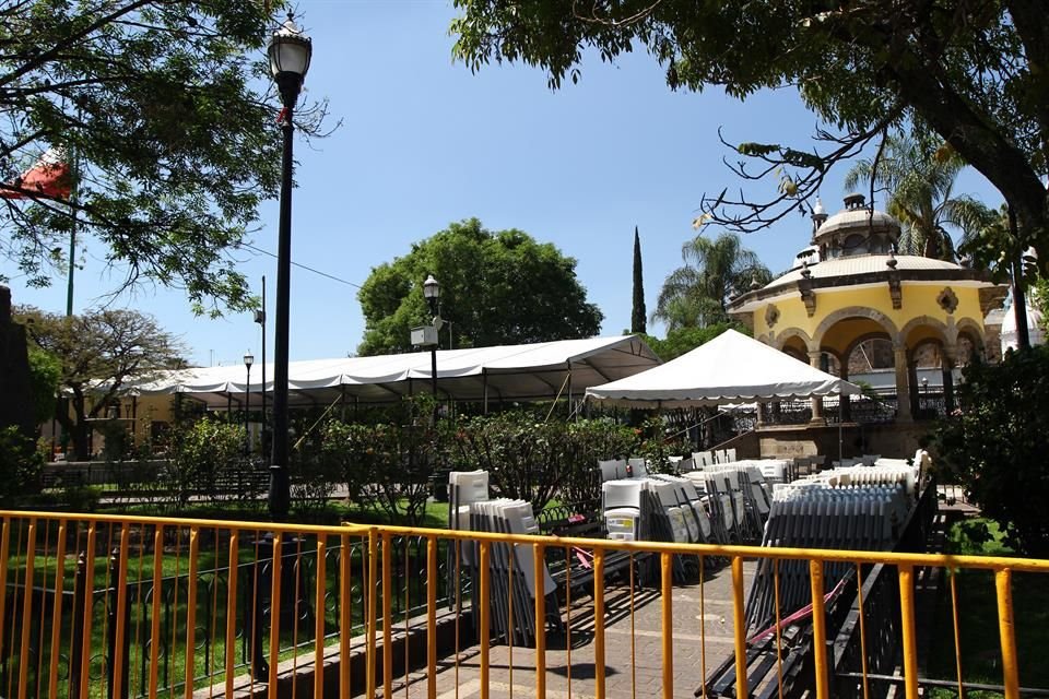 En el Jardín Hidalgo están ultimando detalles para recibir a los adultos mayores.