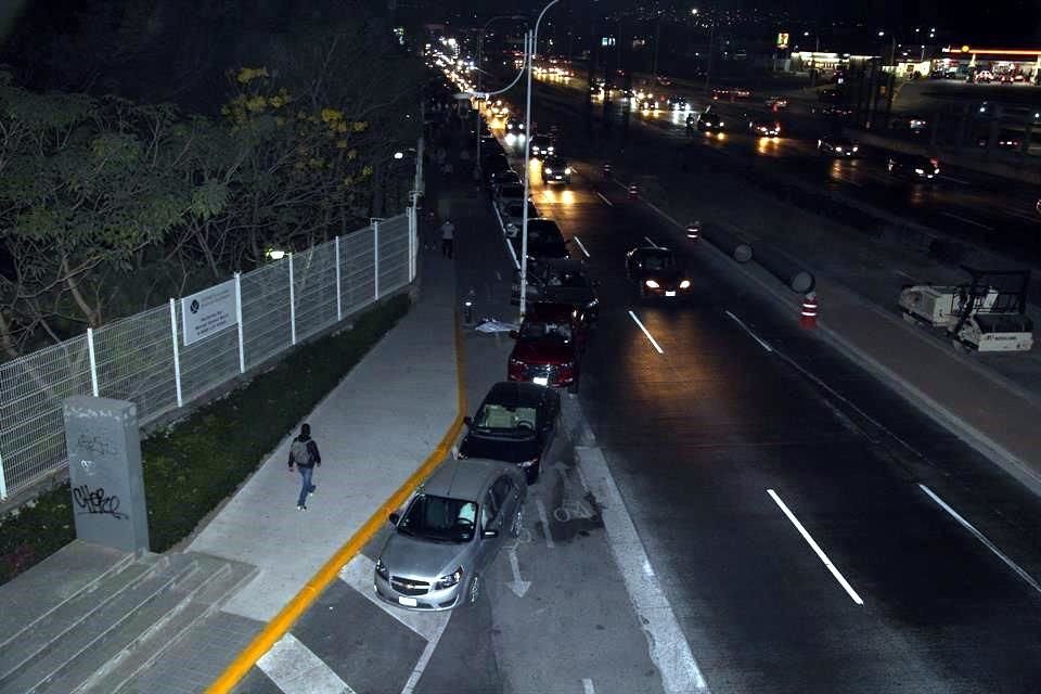 Desde las 14:00 horas de este domingo, filas comenzaron a aparecer en el ITESO.