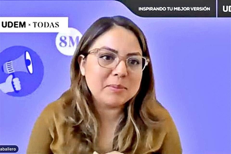 En el panel compartieron que las mujeres entran en el mercado laboral, pero no dejan las labores de casa.