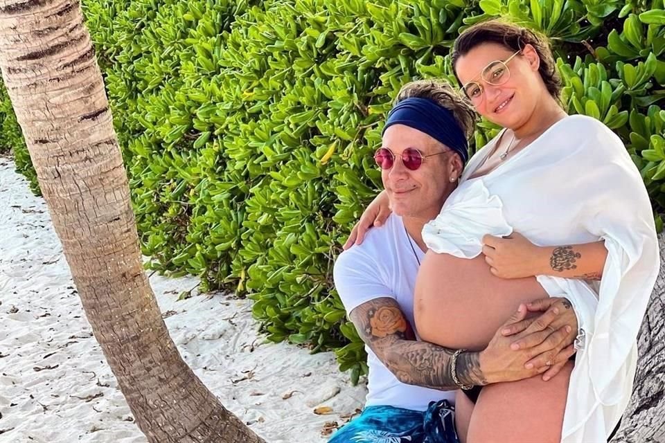 Fernando Carrillo y su esposa María Gabriela radican en Tulum, Quintana Roo.
