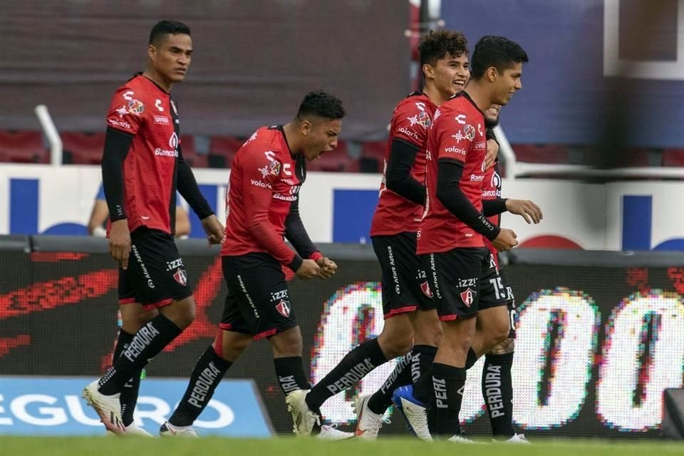 El Clásico Tapatío se disputará con afición el 24 de abril en el Jalisco.