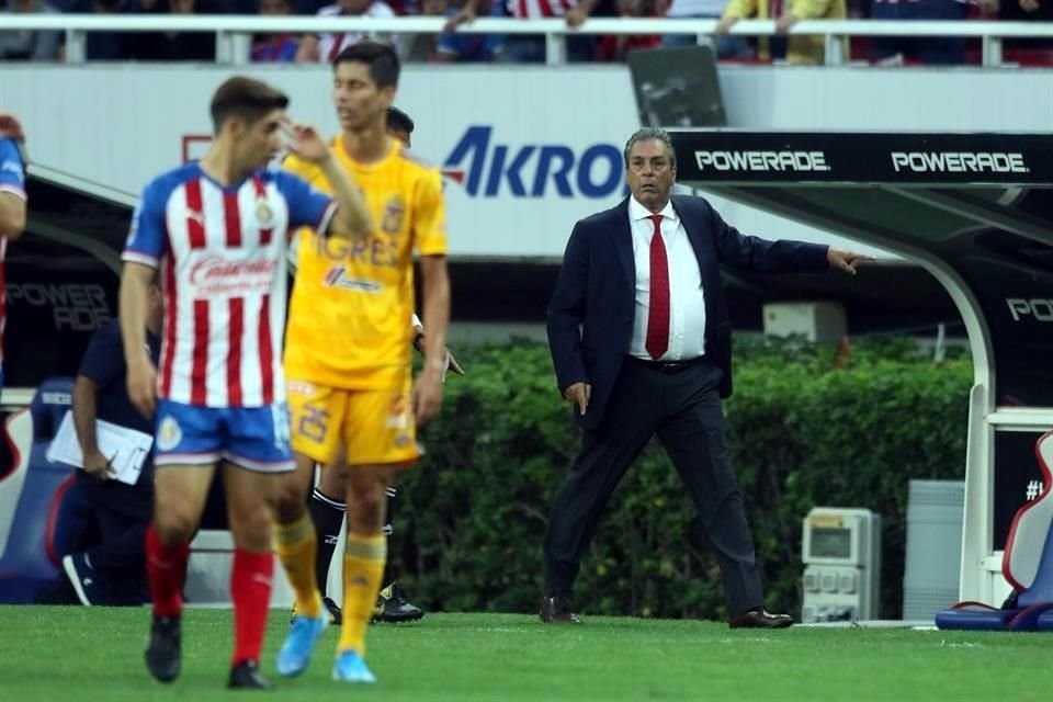 El 'Jefe' Boy tiene marca perdedora en ocntra de 'Tuca' y de Gignac.