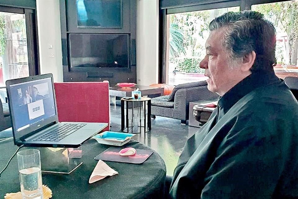 En Baja California, el priista, pero aspirante del PES a la Gubernatura, Jorge Hank Rhon, dijo no tener miedo ni buscar más seguridad privada para enfrentar sus recorridos.
