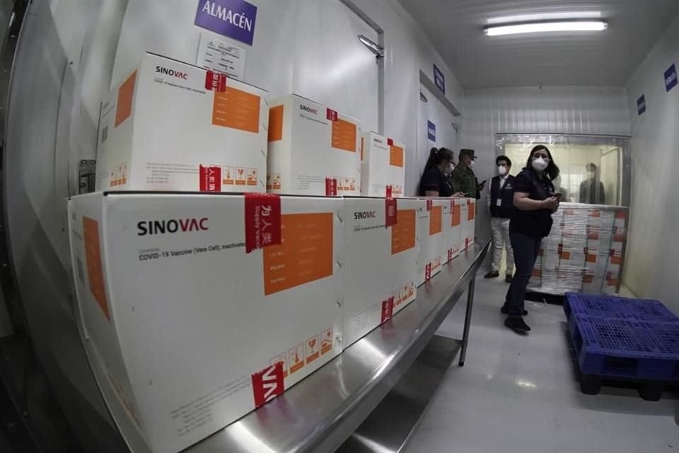 La vacuna de Sinovac brinda una protección de más del 90 por ciento con las dos dosis requeridas.