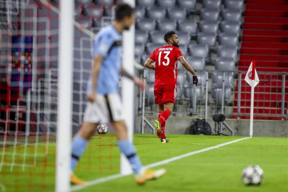 Eric Maxim Choupo-Moting logró el segundo gol de su equipo.