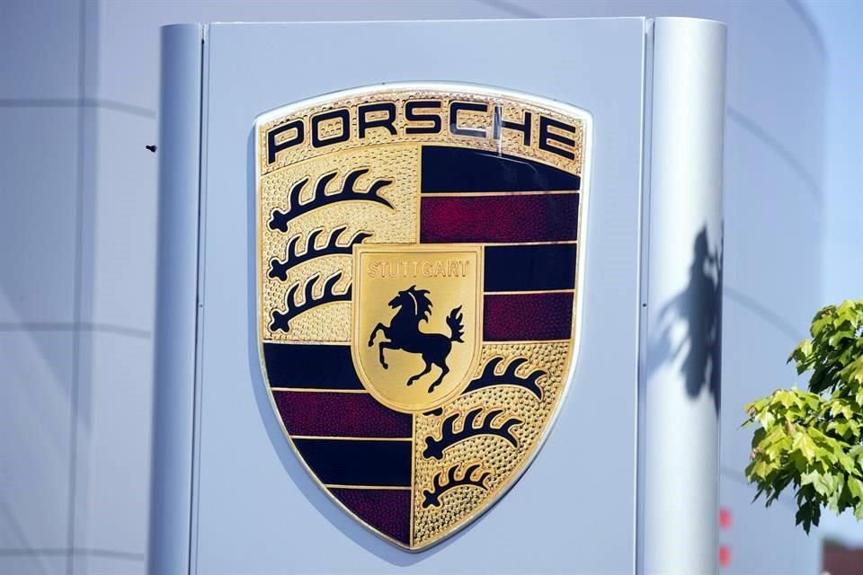 Porsche busca expandir las ofertas de movilidad más allá de los autos deportivos.