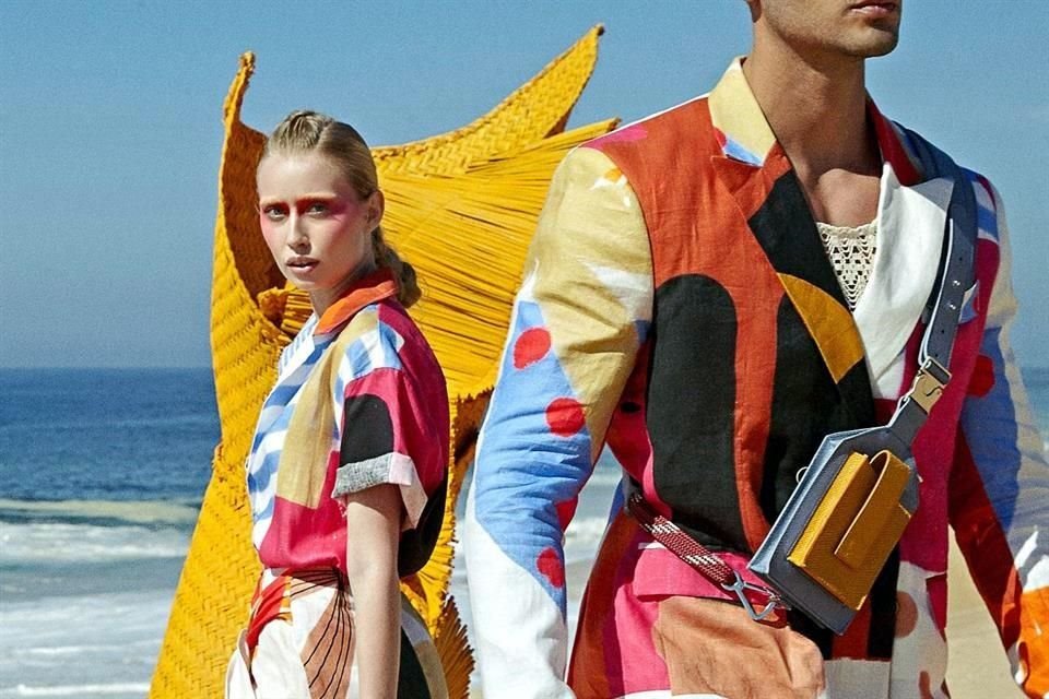 La dupla Olmos & Flores celebra haber ganado un lugar en la industria de la moda nacional.