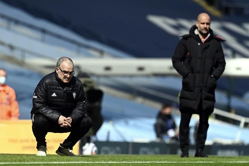 En duelo de estrategas, ganó Bielsa.