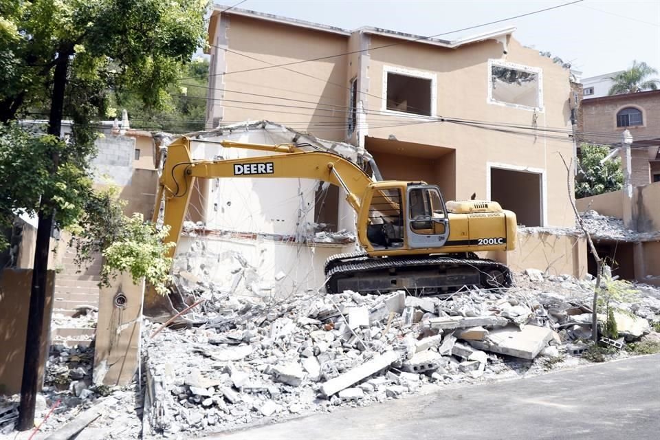 El inmueble se ubica en la calle Monte Casino 2909, en el segundo sector de la Colonia Cumbres.