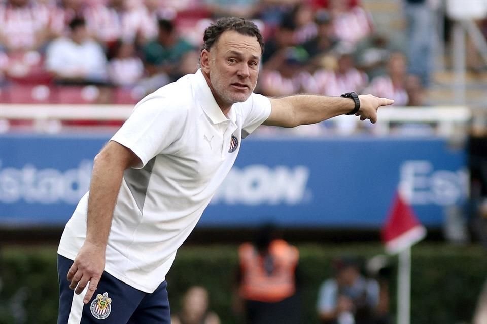 Aunque Chivas está cerca de la tercera eliminación consecutiva en la primera fase de Leagues Cup, el DT Gabriel Milito aplaude rendimiento.