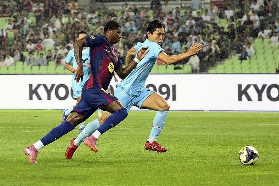 Marcus Rashford se estrenó como goleador del Barcelona.