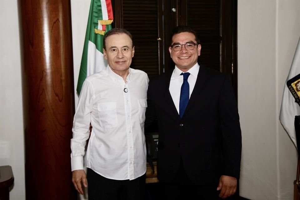 Alfonso Durazo, Gobernador de Sonora, nombró a Rogelio Piñeda Taddei, hijo de presidenta del INE, como su secretario particular.