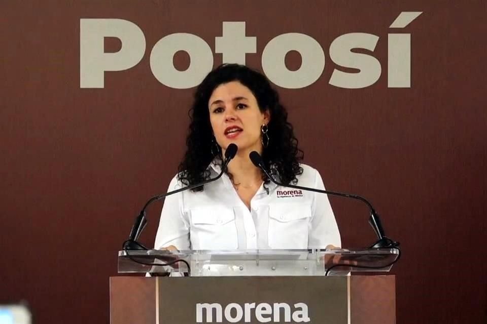 Luisa Alcalde, dirigente nacional de Morena, en conferencia desde San Luis Potosí.