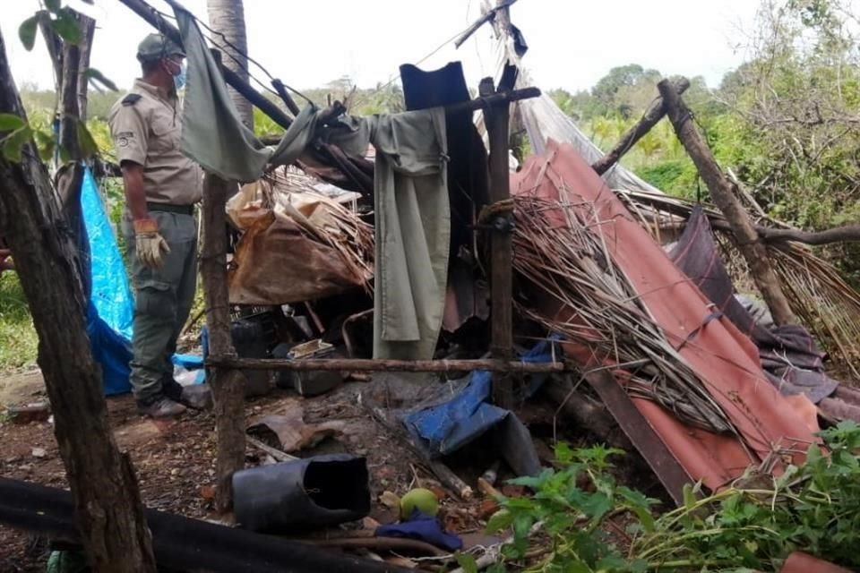 La vivienda del adulto mayor era de materiales frágiles, por lo que colapsó fácilmente el techo.