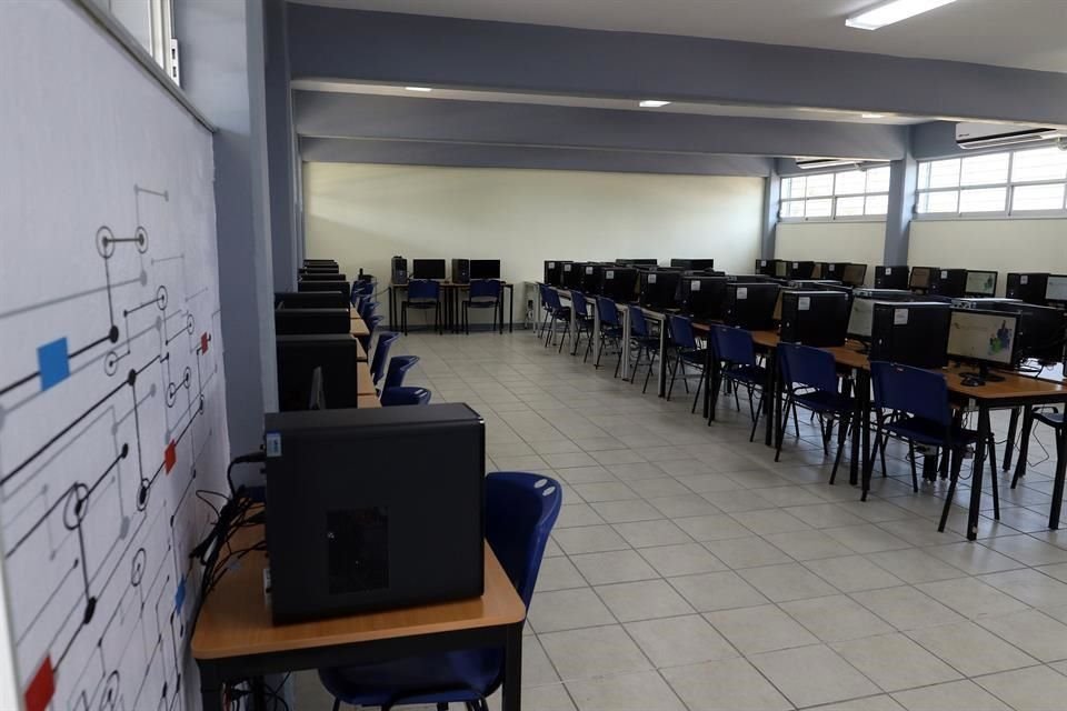 A partir del 16 de noviembre todos los niños de Jalisco podrán regresar a clases de manera permanente, en el modelo presencial. 