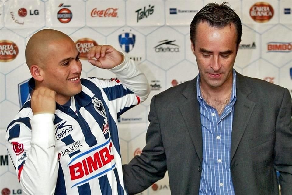 Luis Miguel Salvador estuvo en la directiva de Rayados que contrató a Suazo, en 2007.