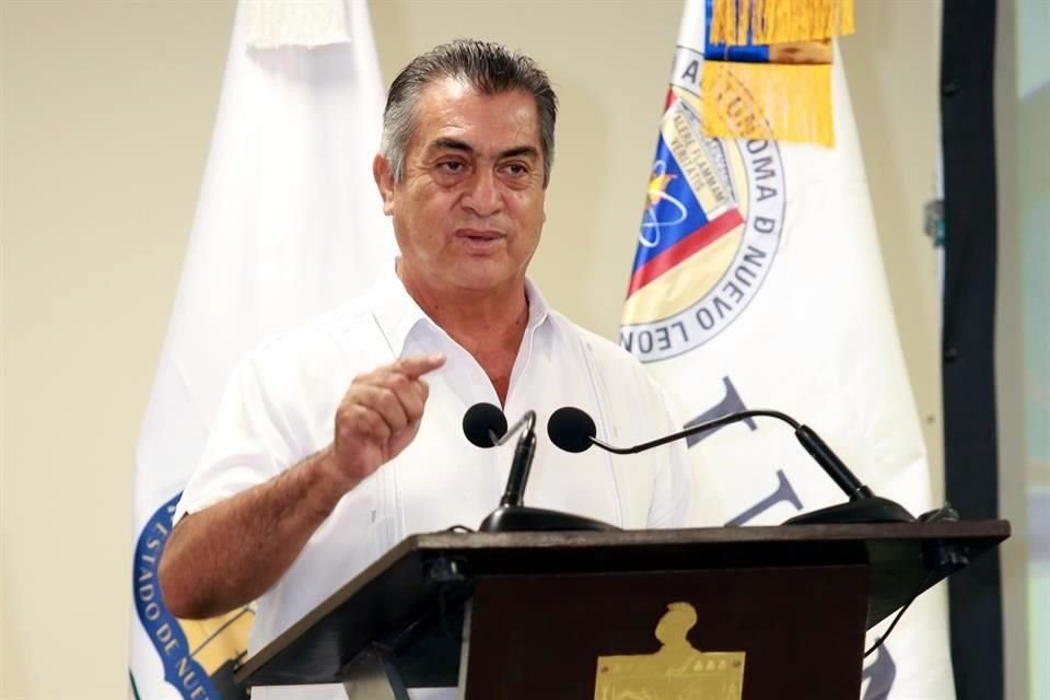 El Gobernador Jaime Rodríguez dijo que la intensión de la estrategia aplicada por la Secretaría de Salud es evitar la saturación hospitalaria.