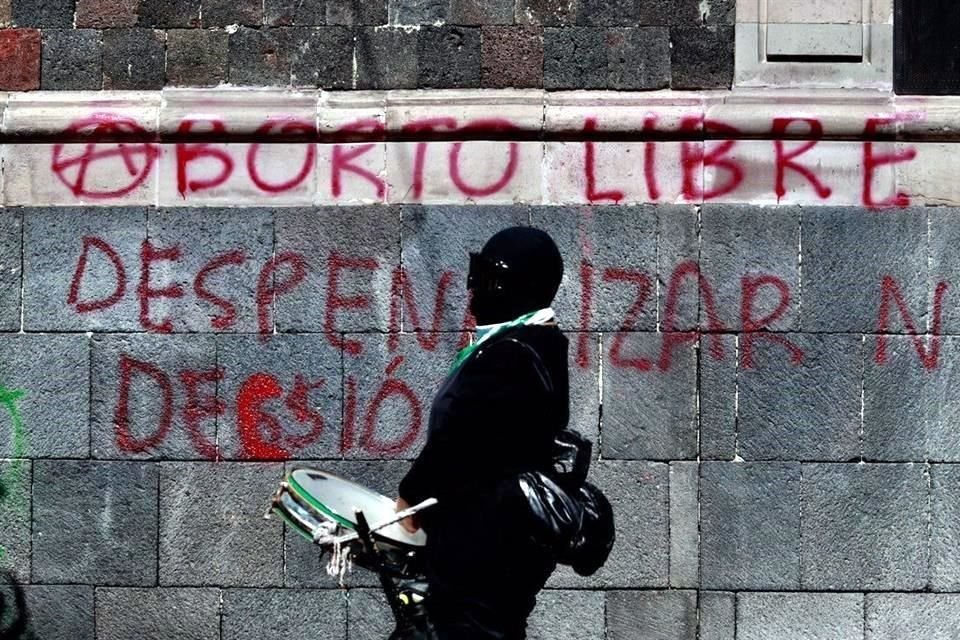 'A partir de este momento, las mujeres ya no pueden ser investigadas, procesadas, vinculadas o enjuiciadas por el delito de aborto', dijo el Presidente del Poder Judicial en Jalisco.