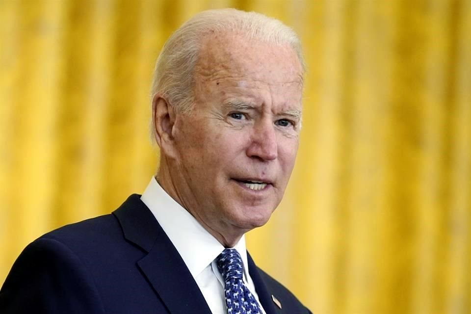 El Presidente Joe Biden pidió que el plan incluya iniciativas para combatir los altos precios de los medicamentos.