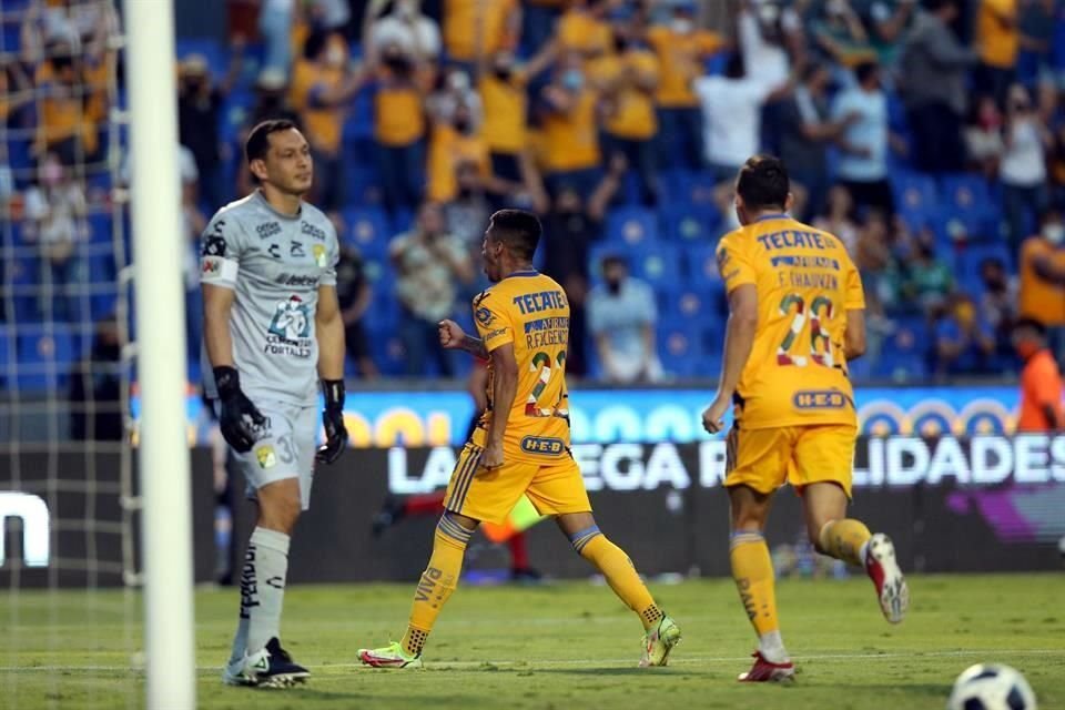 El juvenil lo celebró en grande con la tribuna.