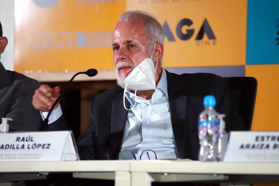 Raúl Padilla durante el anuncio del programa del Festival Internacional de Cine de Guadalajara.