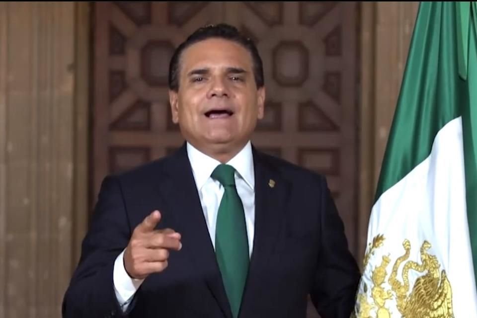 El Mandatario estatal deseó lo mejor a la nueva Administración morenista.